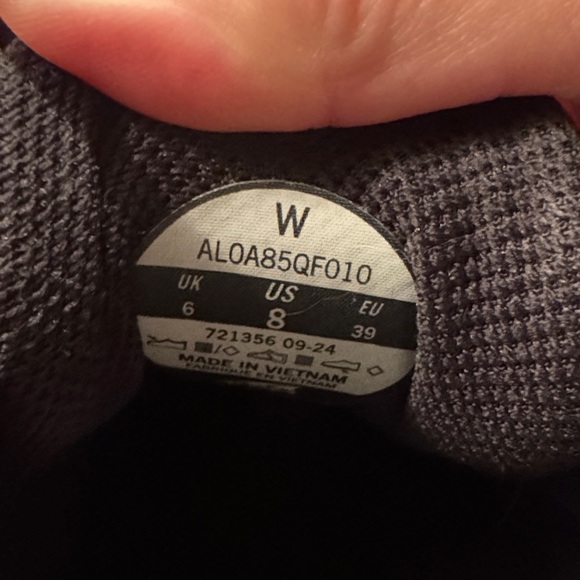 Altra Black and Cream Athletic Shoes - Picture 5 of 5